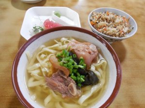 沖縄名護で名物ランチが味わえる人気店14選【食べログ3.5以上】